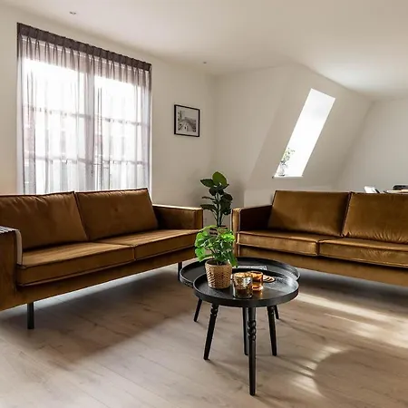 Apartment Luxe 3-kamer Penthouse Met Dakterras In Het Centrum *